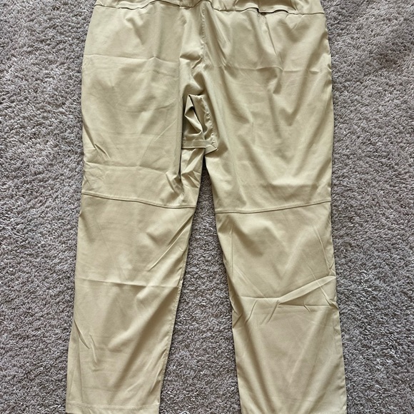 lululemon athletica Men's Pants - Black and Tan - Picture 6 of 7